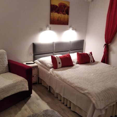 Zielone Wzgorze Na Starowce Apartment Sandomierz Bagian luar foto