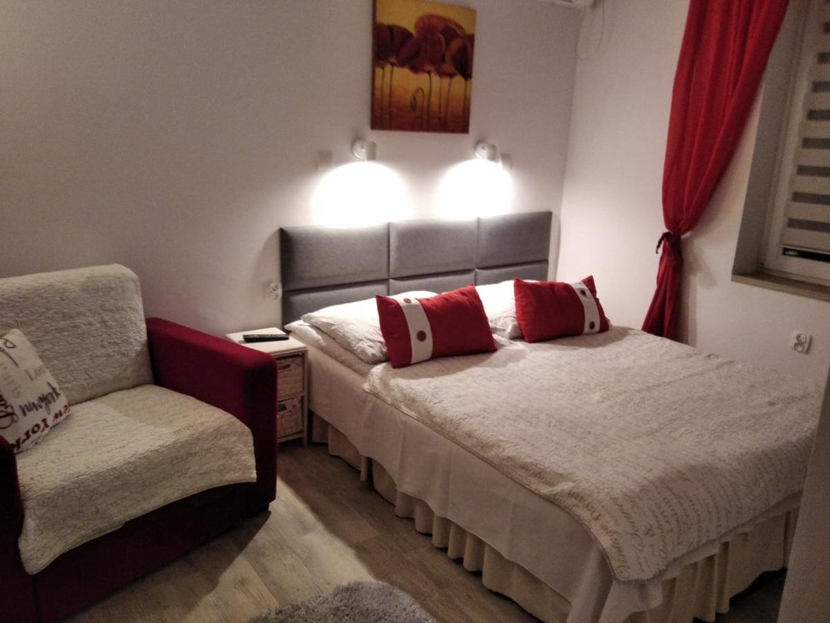 Zielone Wzgorze Na Starowce Apartment Sandomierz Bagian luar foto