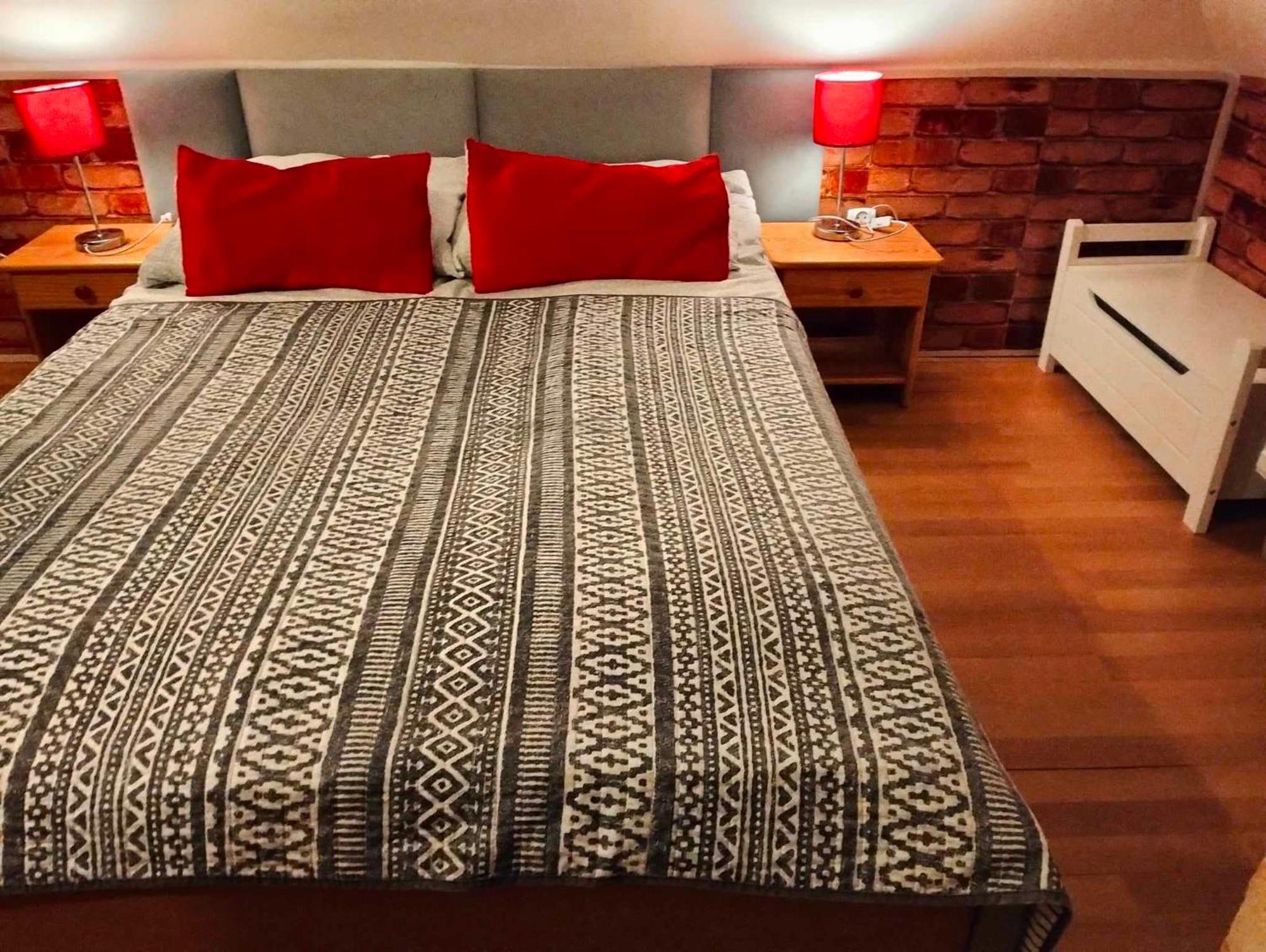 Zielone Wzgorze Na Starowce Apartment Sandomierz Bagian luar foto